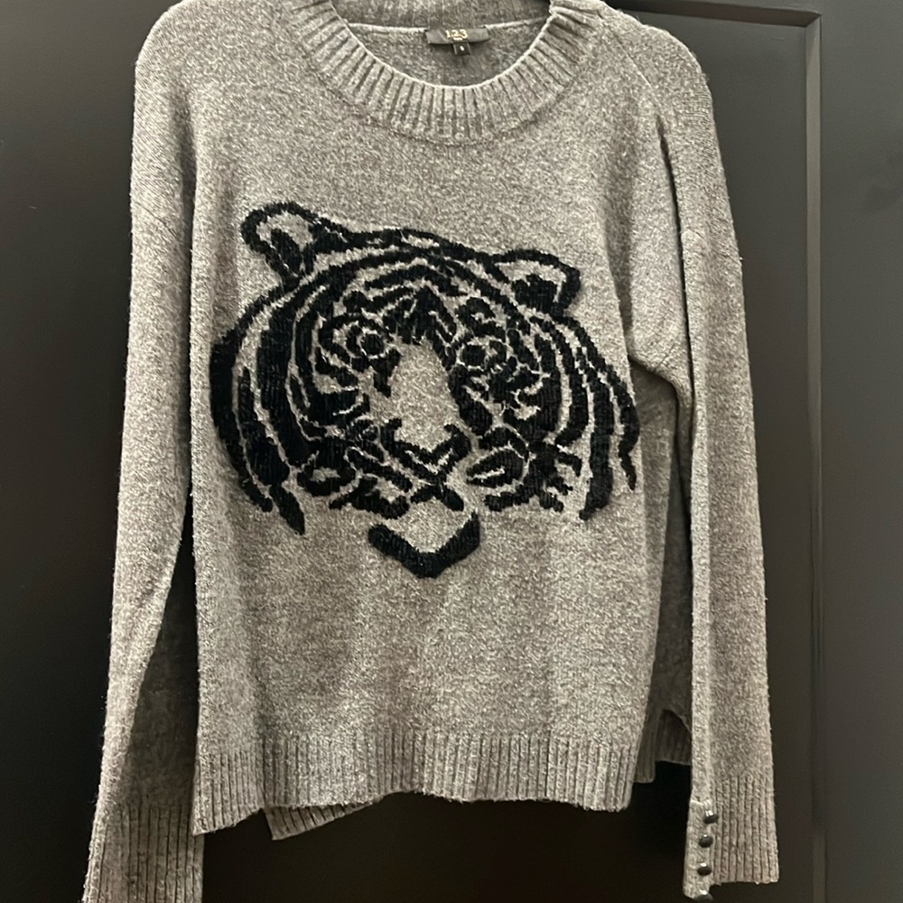 Tiger Sweater 123 Paris Size Small
